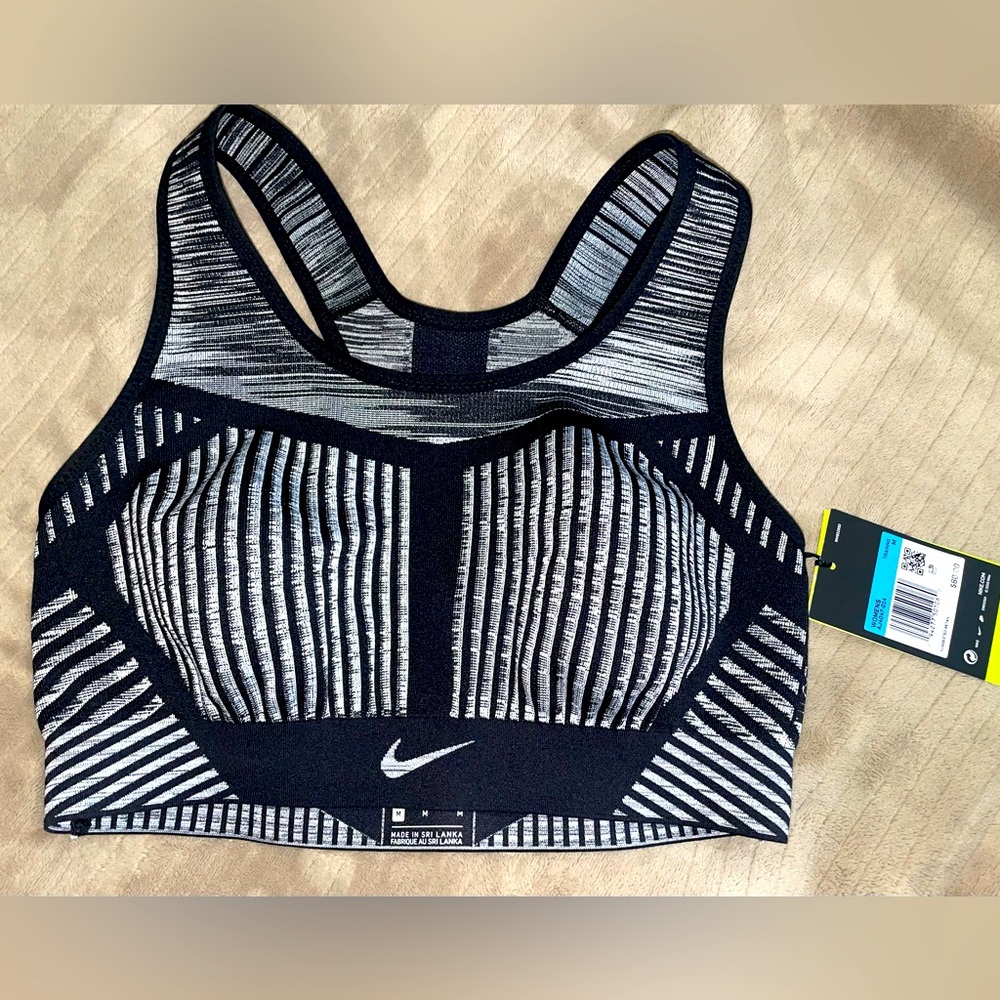 Nike high support flyknit non padded sports bra